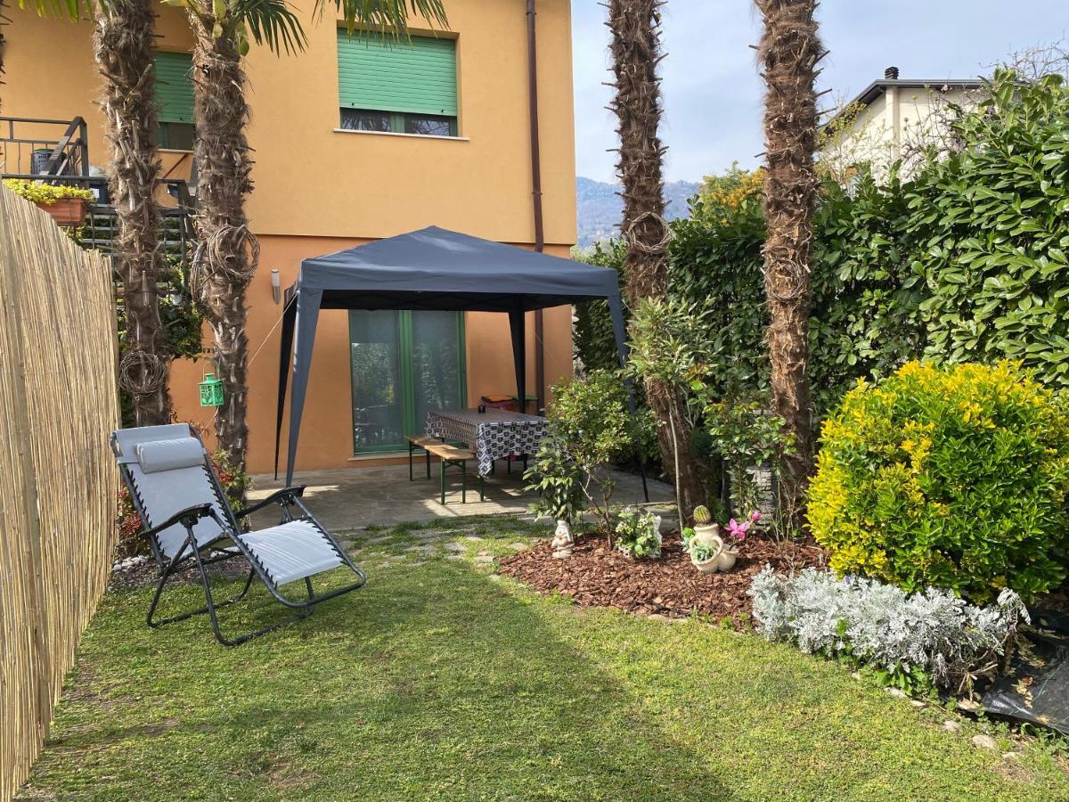 Casa Vacanza Veronica Con Giardino 韦尔巴尼亚 外观 照片